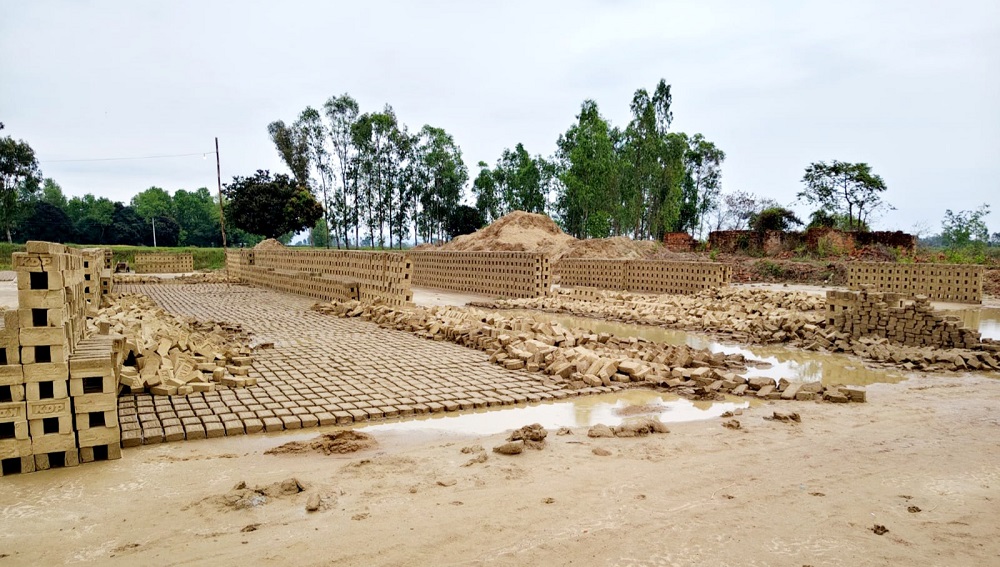 पानी पर्दा काँचो ईटामा क्षति, १ करोड रुपियाँको नोक्सान